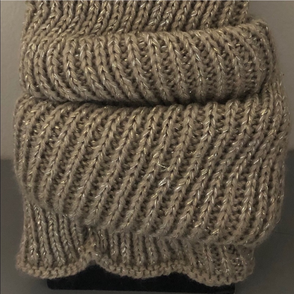 🆕 Sparkly leg warmers (add-on item)